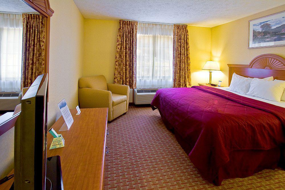 Wyndham Garden Hotel Cross Lanes Чарлстон Екстер'єр фото